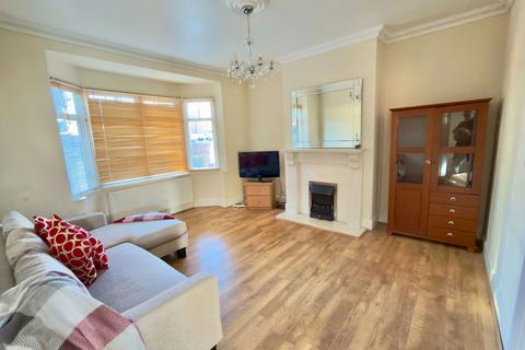 3 bedroom semi-detached house for sale, Buckingham Road, Milton Keynes MK3