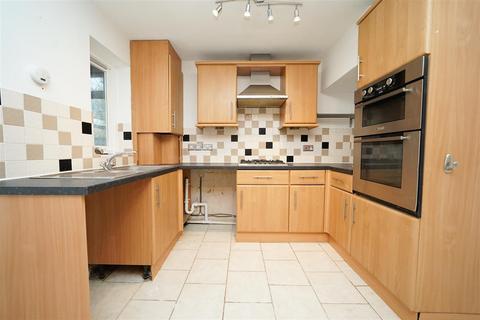 3 bedroom house to rent, Wyngates, Leighton Buzzard