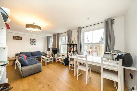 3 bedroom flat to rent, Nunhead Lane, London SE15