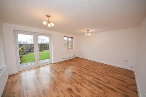 3 bedroom semi-detached house to rent, Sherwood Drive, Wigan, WN5 9RZ