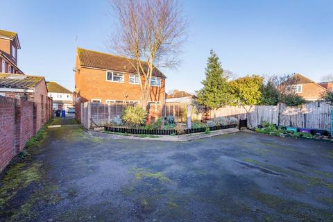 undefined, Tilstone Avenue, Eton Wick SL4