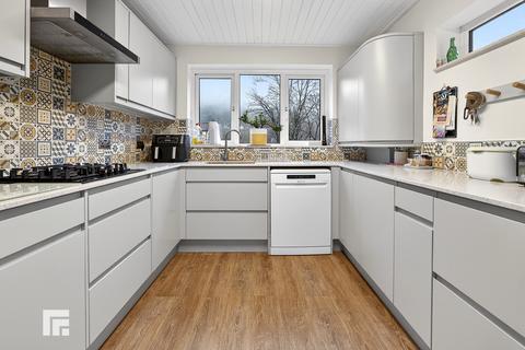 3 bedroom end of terrace house for sale, Cardiff Road, Taffs Well, Cardiff