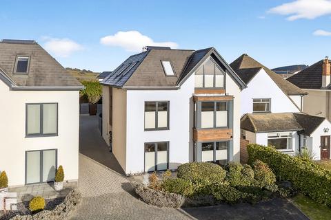 4 bedroom detached house for sale, Llantrisant Road, Groesfaen, Pontyclun