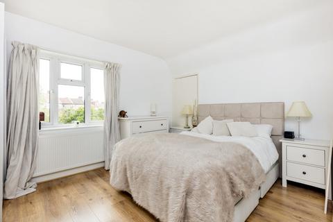 3 bedroom semi-detached house to rent, New Malden, London