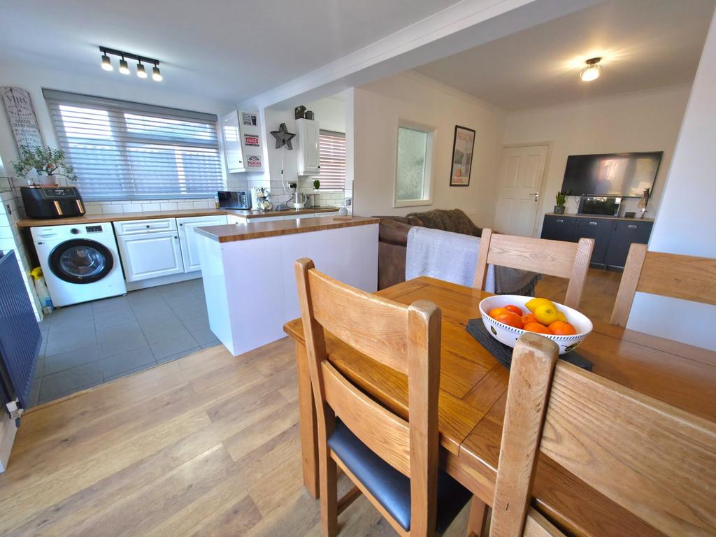 Sitting/Dining/Kitch