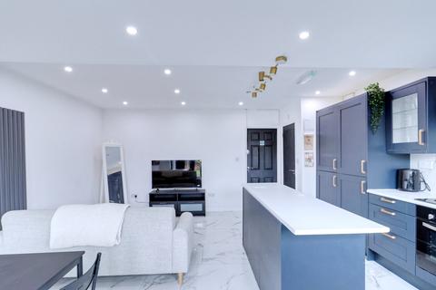 3 bedroom end of terrace house for sale, Mygrove Gardens, Rainham RM13