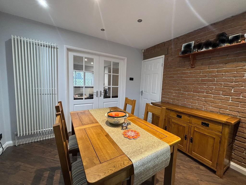 Dining room 4