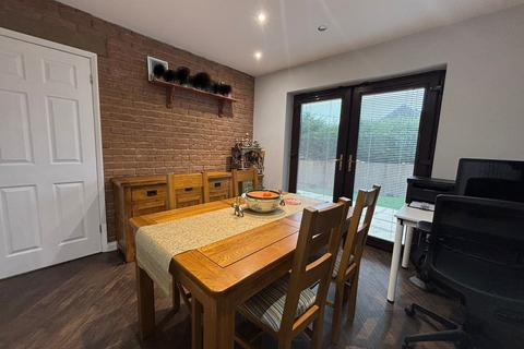 4 bedroom detached house for sale, Buckingham Crescent, Clayton, Bradford