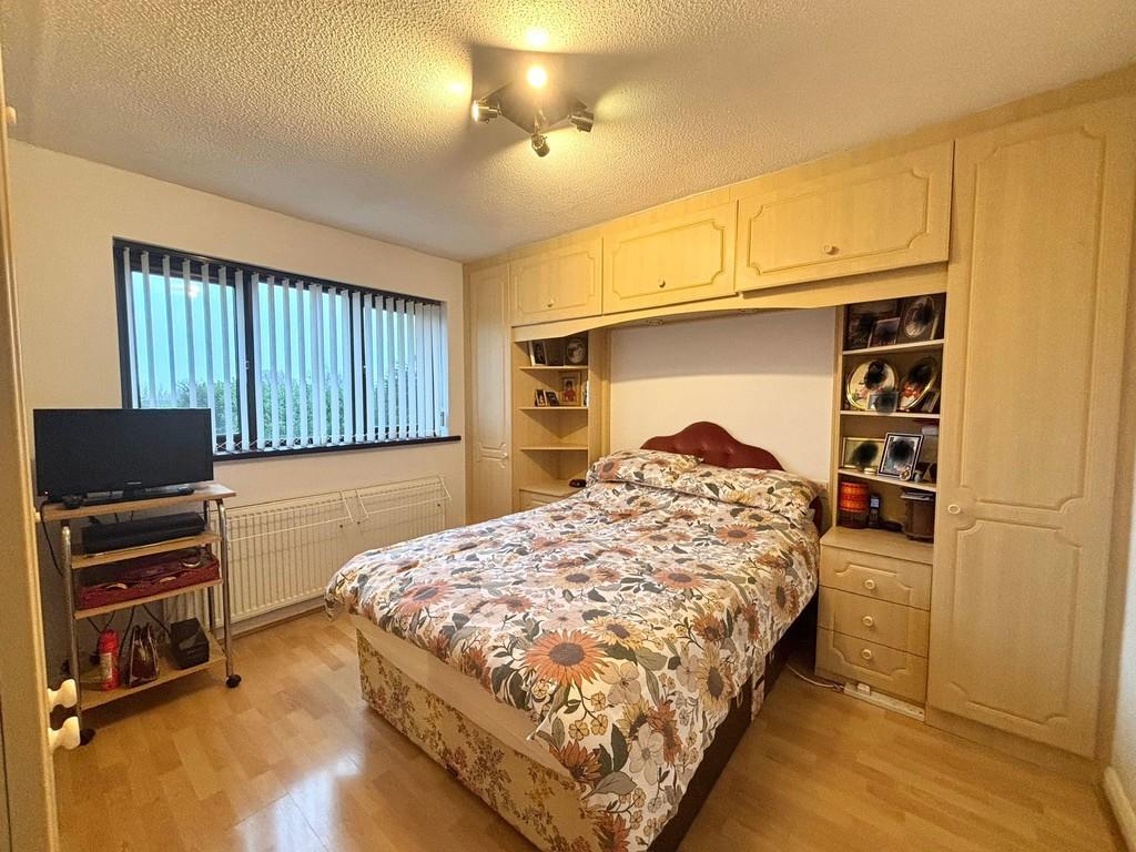 Master bedroom 2