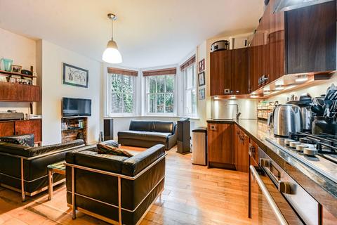 2 bedroom flat for sale, Redcliffe Gardens, Earls Court, London, SW10