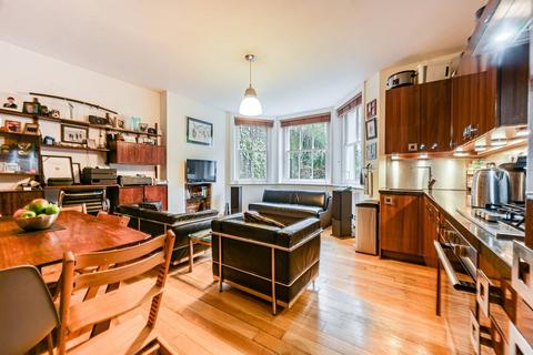 2 bedroom flat for sale, Redcliffe Gardens, Earls Court, London, SW10