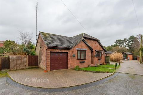 3 bedroom detached bungalow for sale, Arcadia Road, Meopham, Kent