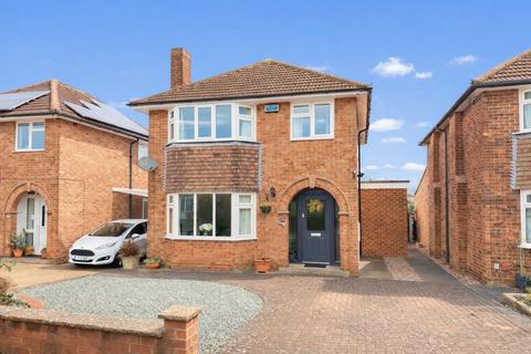 3 bedroom detached house for sale, Auckland Close, Mickleover