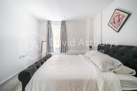 1 bedroom flat to rent, Wharf Road, Islington, London