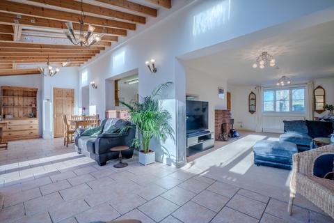 5 bedroom detached house for sale, Lamas, Norwich