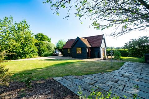 1 bedroom detached bungalow to rent - Old Cattle Barn, Eye