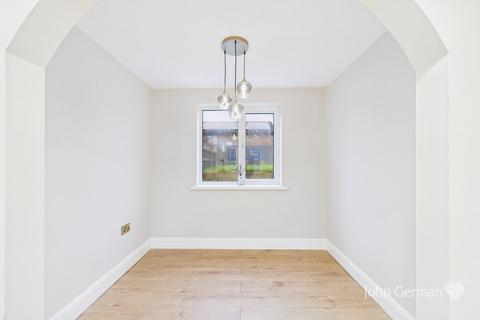 3 bedroom semi-detached house for sale, Fairfield Crescent, Newhall