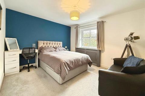 5 bedroom detached house for sale, Queens Ride, Berkshire RG45