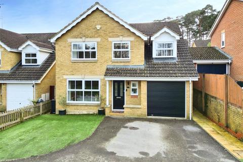 5 bedroom detached house for sale, Queens Ride, Berkshire RG45
