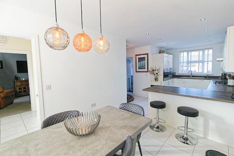 5 bedroom detached house for sale, Windsor Way, Broughton Astley