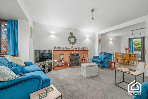 4 bedroom detached house for sale, Fairlawns, Yardley