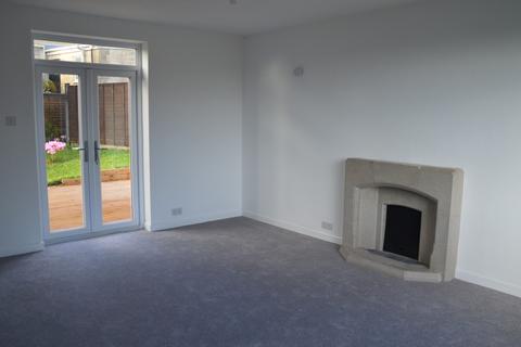 3 bedroom detached house to rent, Upper Church Road, Weston-super-Mare BS23