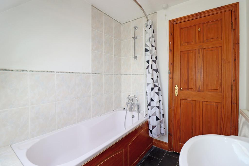Family Bathroom Two  02-07-2022 12-25-59