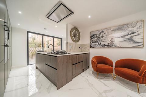 3 bedroom terraced house to rent, Wymering Road, London W9