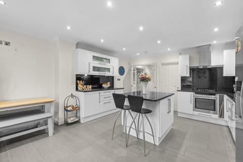 4 bedroom detached house for sale, White Lion Road, Little Chalfont