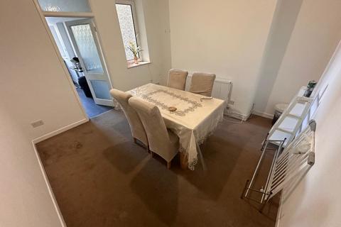 3 bedroom terraced house to rent, Argyle Street, Sandfields, Swansea