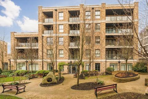 3 bedroom flat to rent, Palladian Gardens, London W4