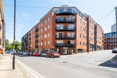 2 bedroom apartment to rent, The Qube, Birmingham B1