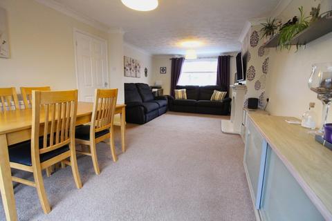 4 bedroom end of terrace house for sale, Spring Grove, Sandy
