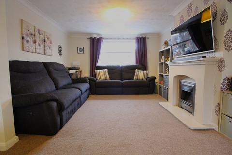 4 bedroom end of terrace house for sale, Spring Grove, Sandy