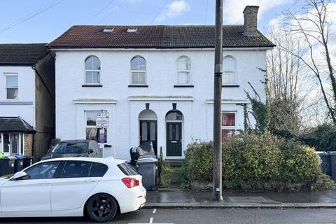 Studio to rent, Sydenham Road, Croydon