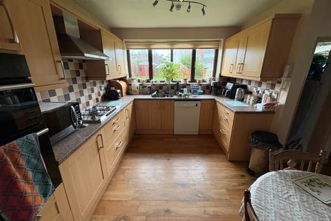 2 bedroom semi-detached house for sale, Wheatcroft Close , Burntwood