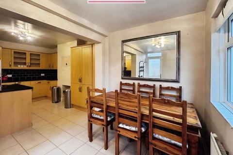 undefined, Lullingstone Avenue, Swanley, BR8