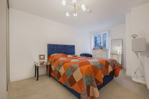 2 bedroom maisonette for sale, 40 Roman Way, Beckenham