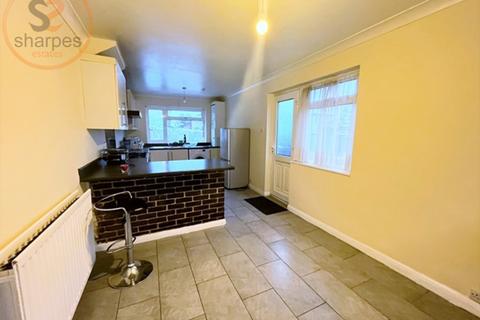 5 bedroom house to rent, Beddington Lane, Croydon, London