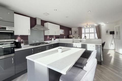6 bedroom detached house for sale, Coopers Way, Llanfoist