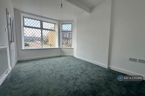 3 bedroom semi-detached house to rent, New Line, Bradford, BD10
