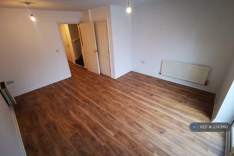 4 bedroom terraced house to rent, Edmonstone Crescent, Nottingham, NG5