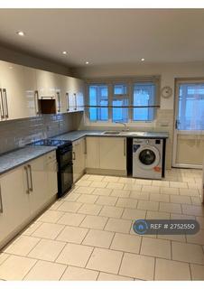 3 bedroom terraced house to rent, Cornwallis Close, Bromham, Bedford, MK43