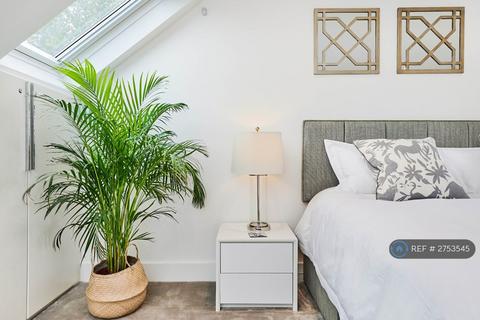 3 bedroom maisonette to rent, Wandsworth Bridge Road, London, SW6