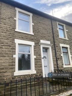 2 bedroom terraced house to rent, Blackburn Road, Haslingden, Rossendale, BB4