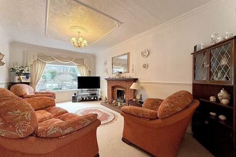 4 bedroom detached house for sale, Farrington Road, ETTINGSHALL PARK, WV4 6QH