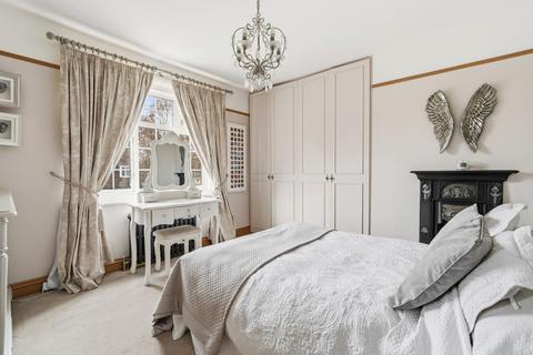 undefined, Woodmansterne Street, Banstead, SM7