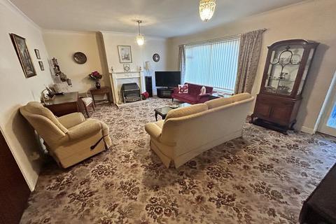 2 bedroom apartment for sale, Llandudno Road, Rhos on Sea