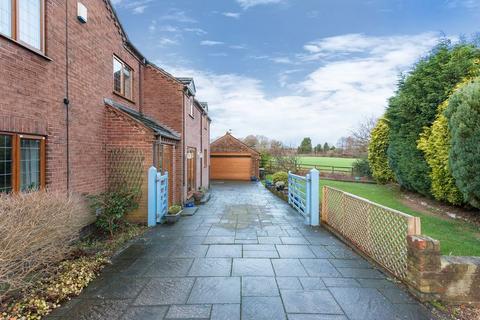 4 bedroom semi-detached house for sale, Moss Road, Mossley, Congleton