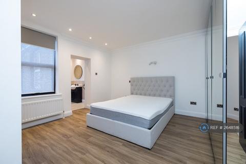 2 bedroom flat to rent, Bethnal Green Road, London, E2